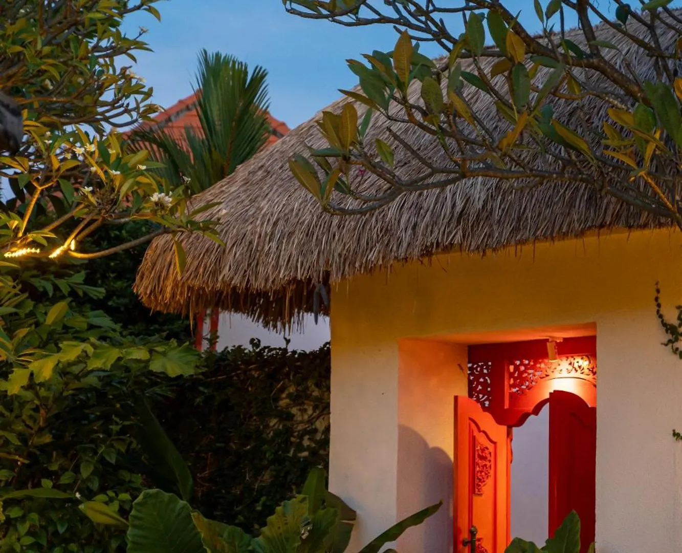 Tropical Oasis Of Calm In The Heart Of Seminyak, 4Br Villa Luisha