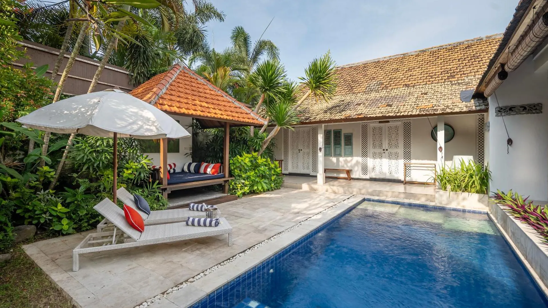 Tropical Oasis Of Calm In The Heart Of Seminyak, 4Br Villa Luisha 0*,