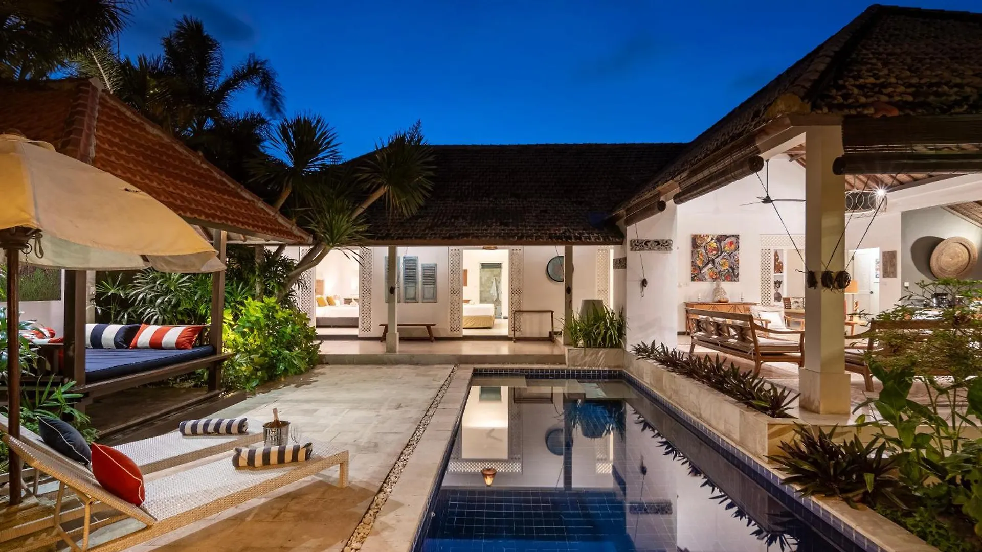 Tropical Oasis Of Calm In The Heart Of Seminyak, 4Br Villa Luisha