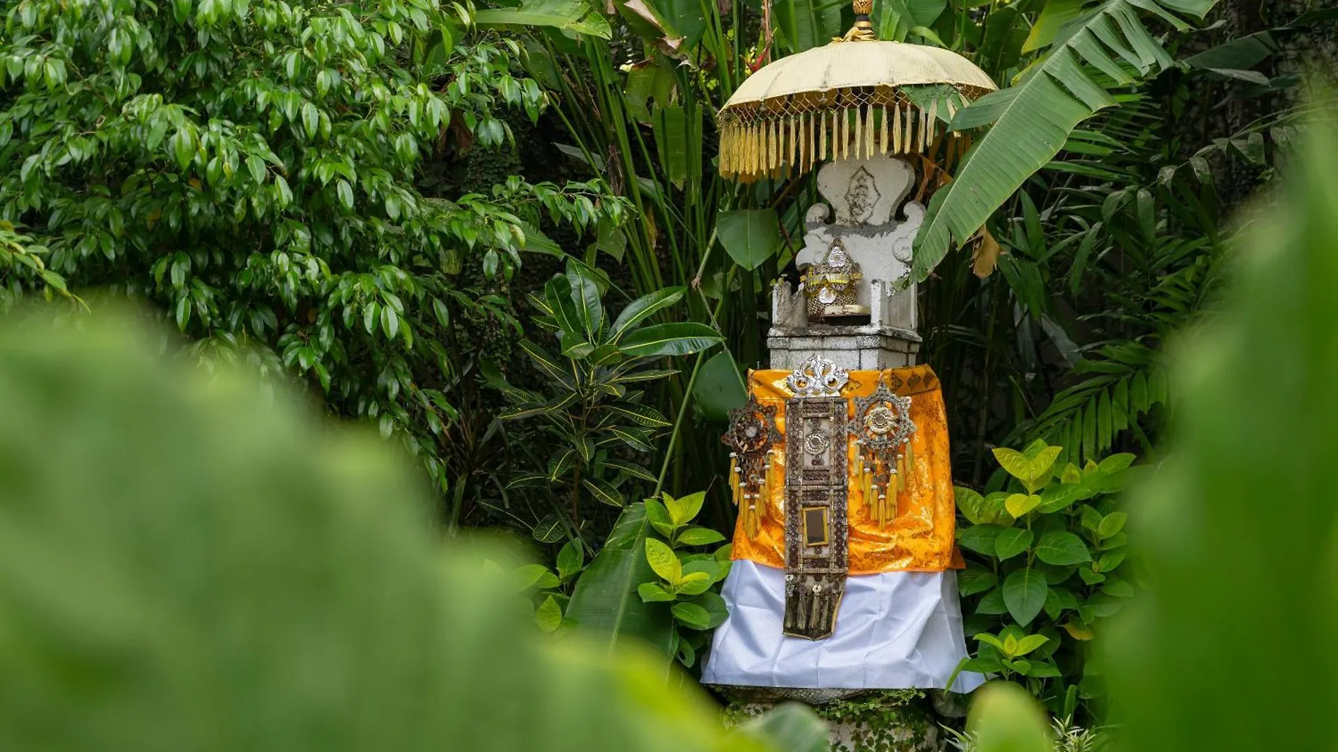 Tropical Oasis Of Calm In The Heart Of Seminyak, 4Br Villa Luisha