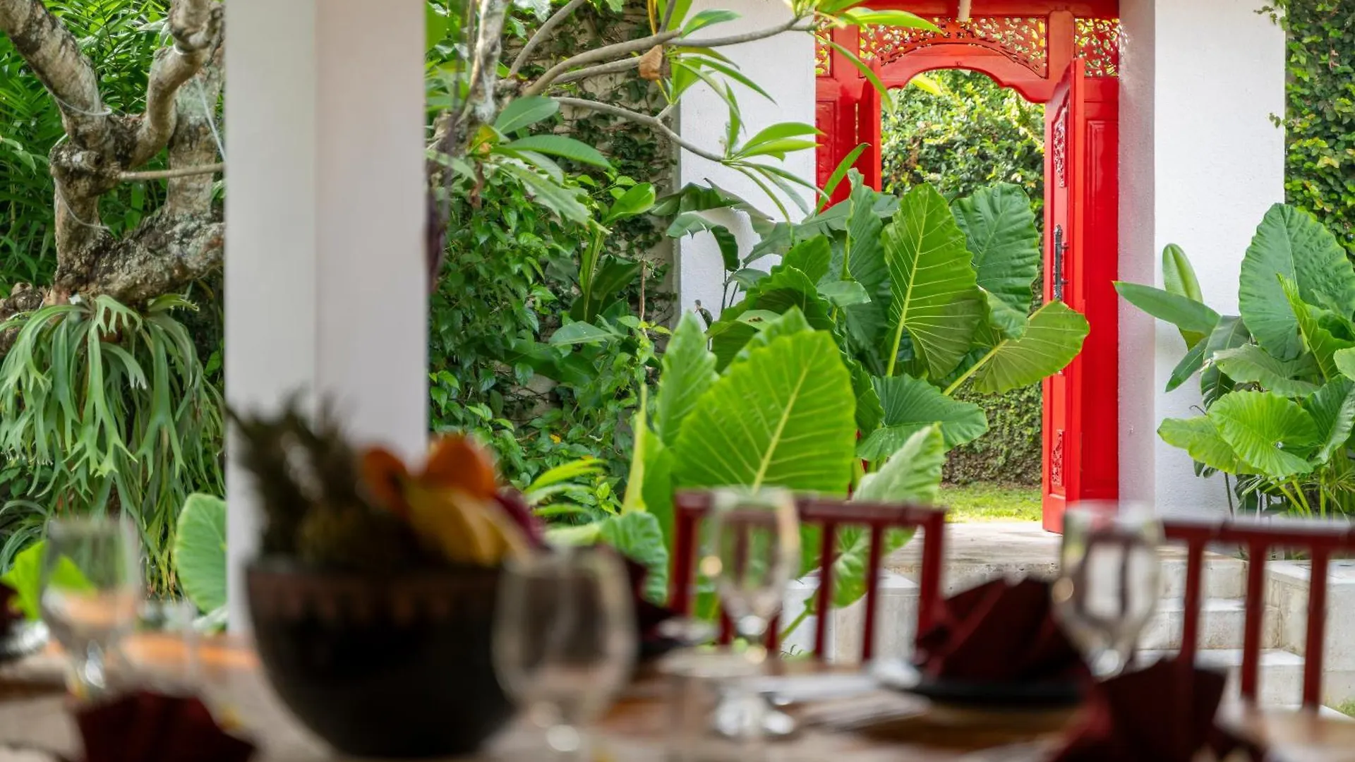 Tropical Oasis Of Calm In The Heart Of Seminyak, 4Br Villa Luisha